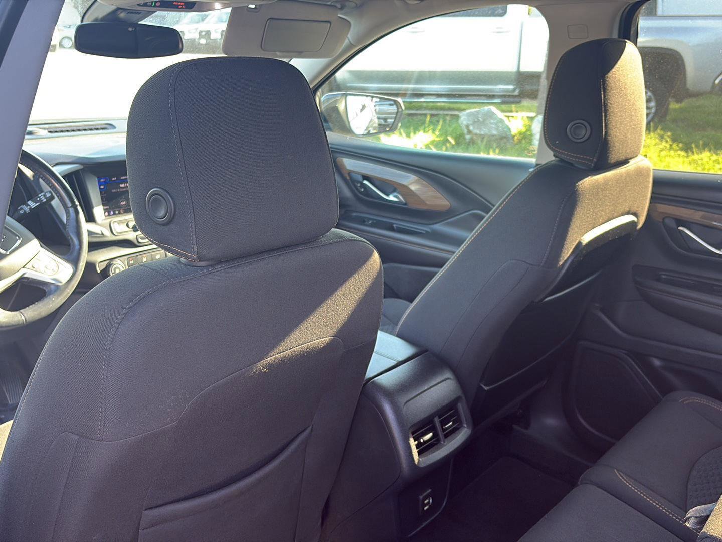 Used 2020 GMC Terrain SLE image 30