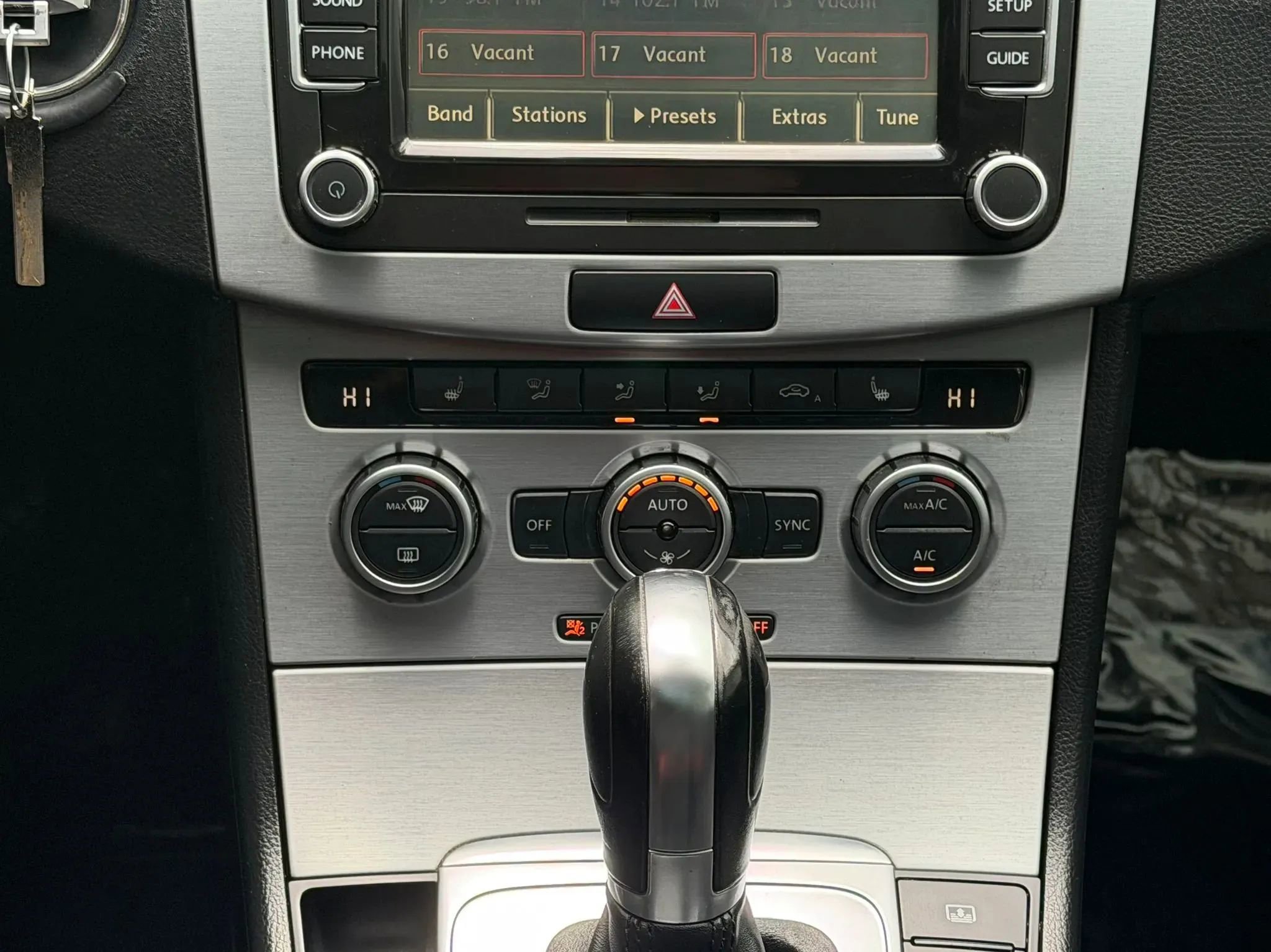 Used 2013 Volkswagen CC Executive AWD/4WD image 17