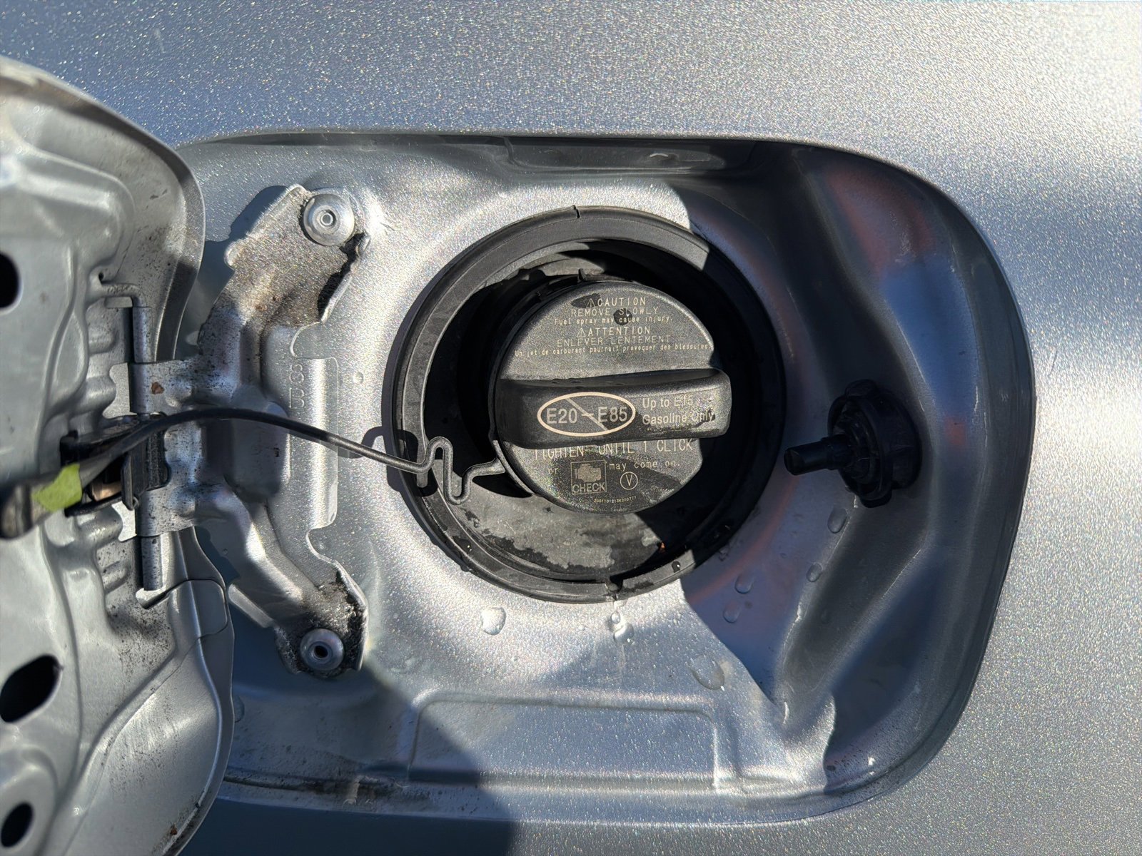 Used 2020 Toyota Camry LE image 11