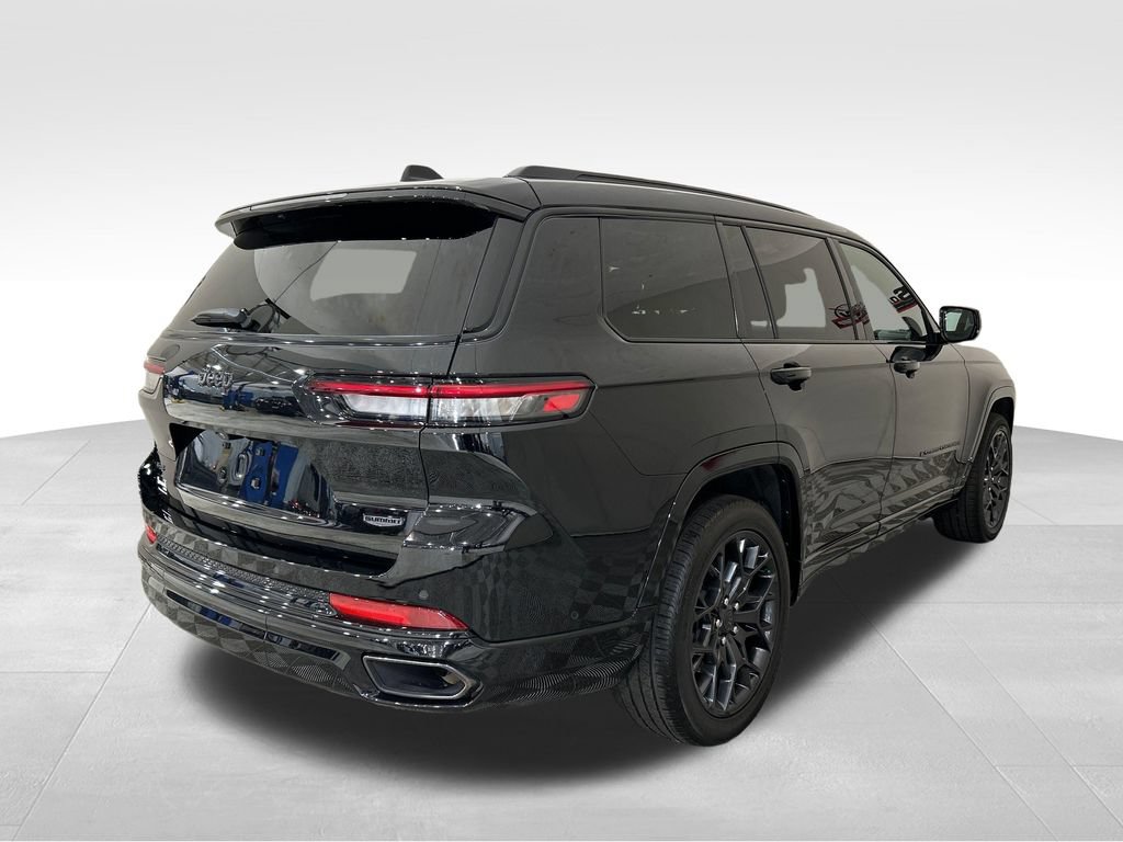 Used 2025 Jeep Grand Cherokee L Summit AWD/4WD image 5