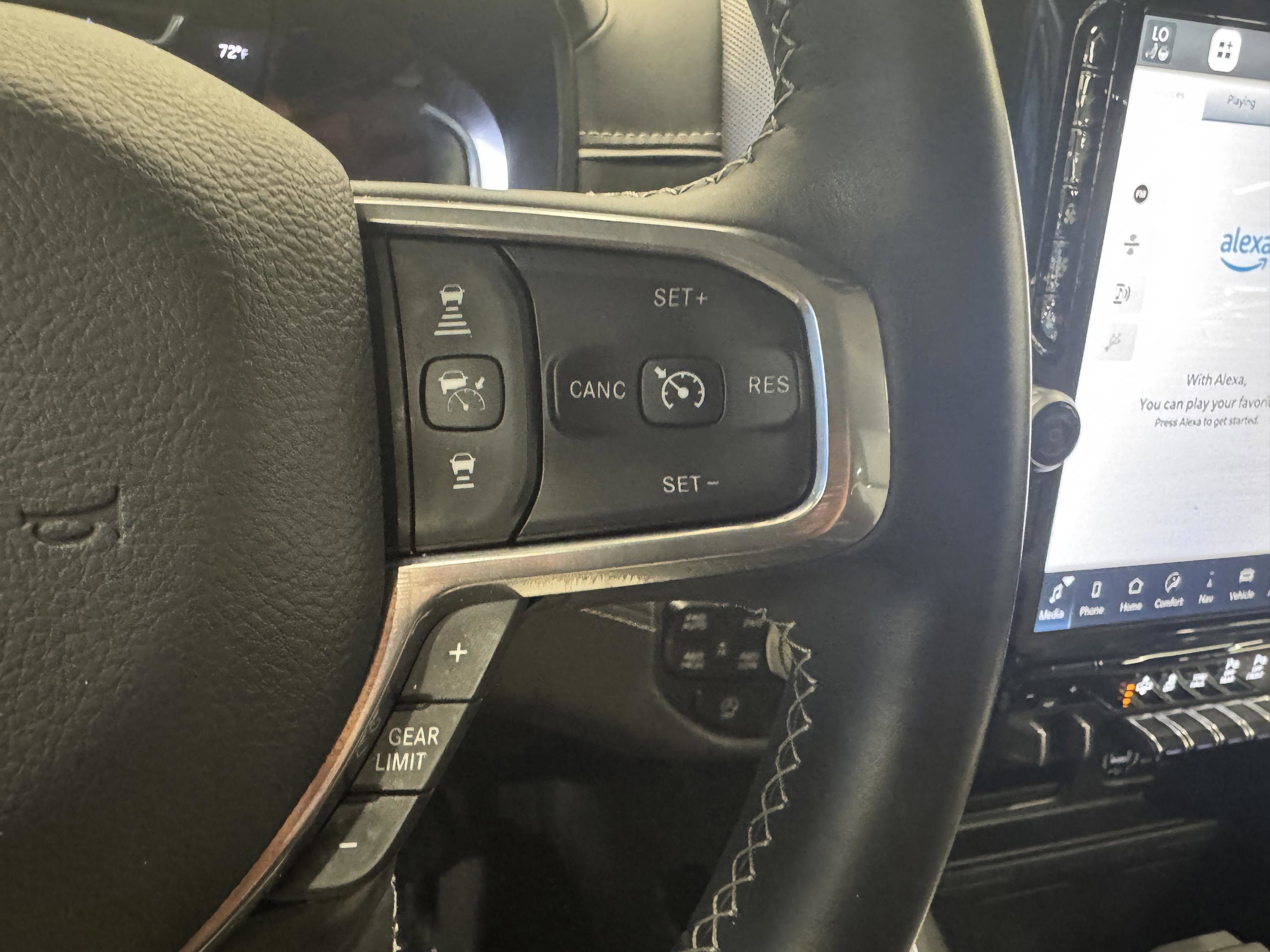 Used 2023 RAM 1500 Limited AWD/4WD image 17