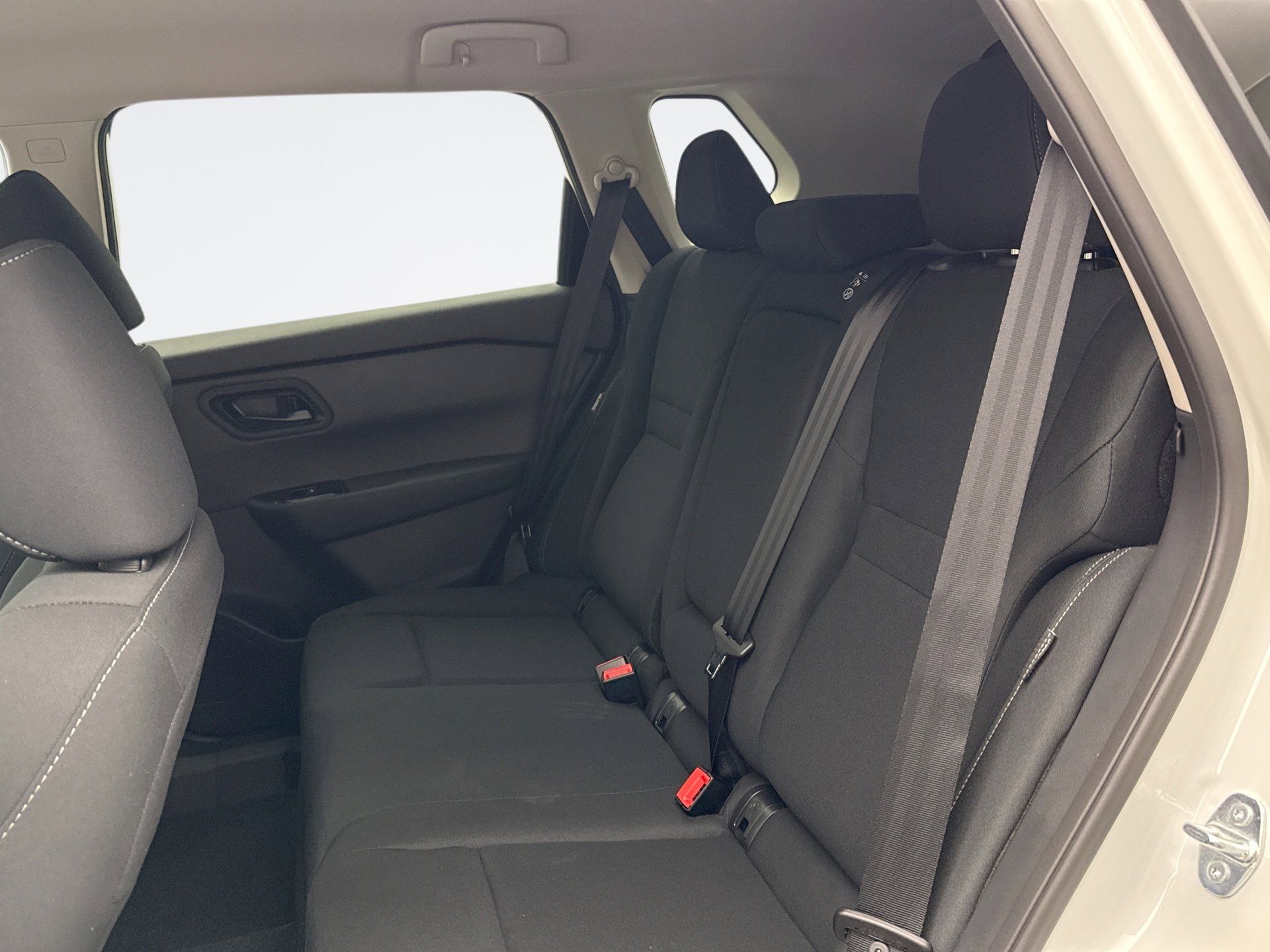Used 2026 Nissan Rogue S image 18