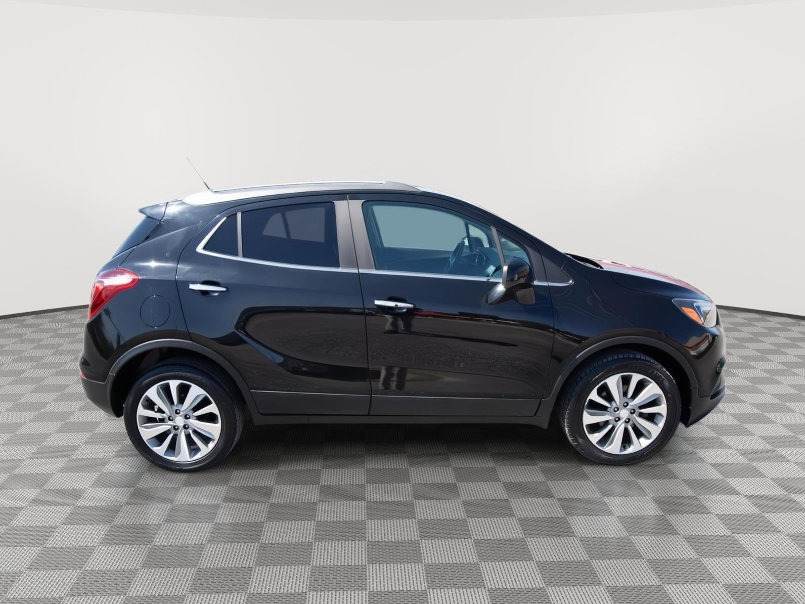 Used 2020 Buick Encore Preferred image 4