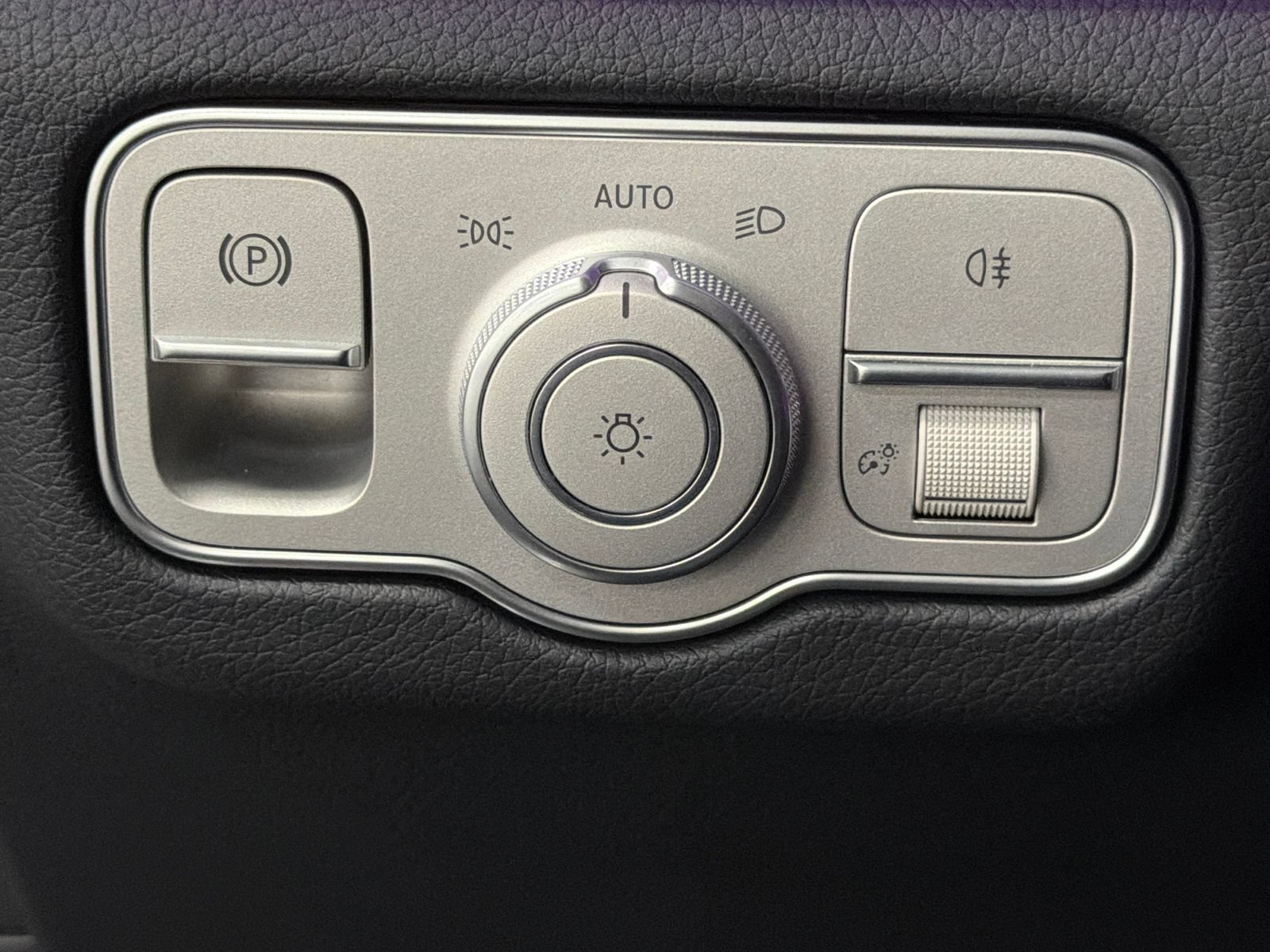 Certified 2026 Mercedes-Benz GLE 450 4MATIC Coupe image 32