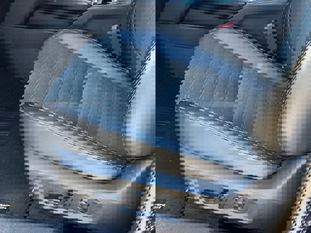 Used 2024 Mitsubishi Outlander SE image 24