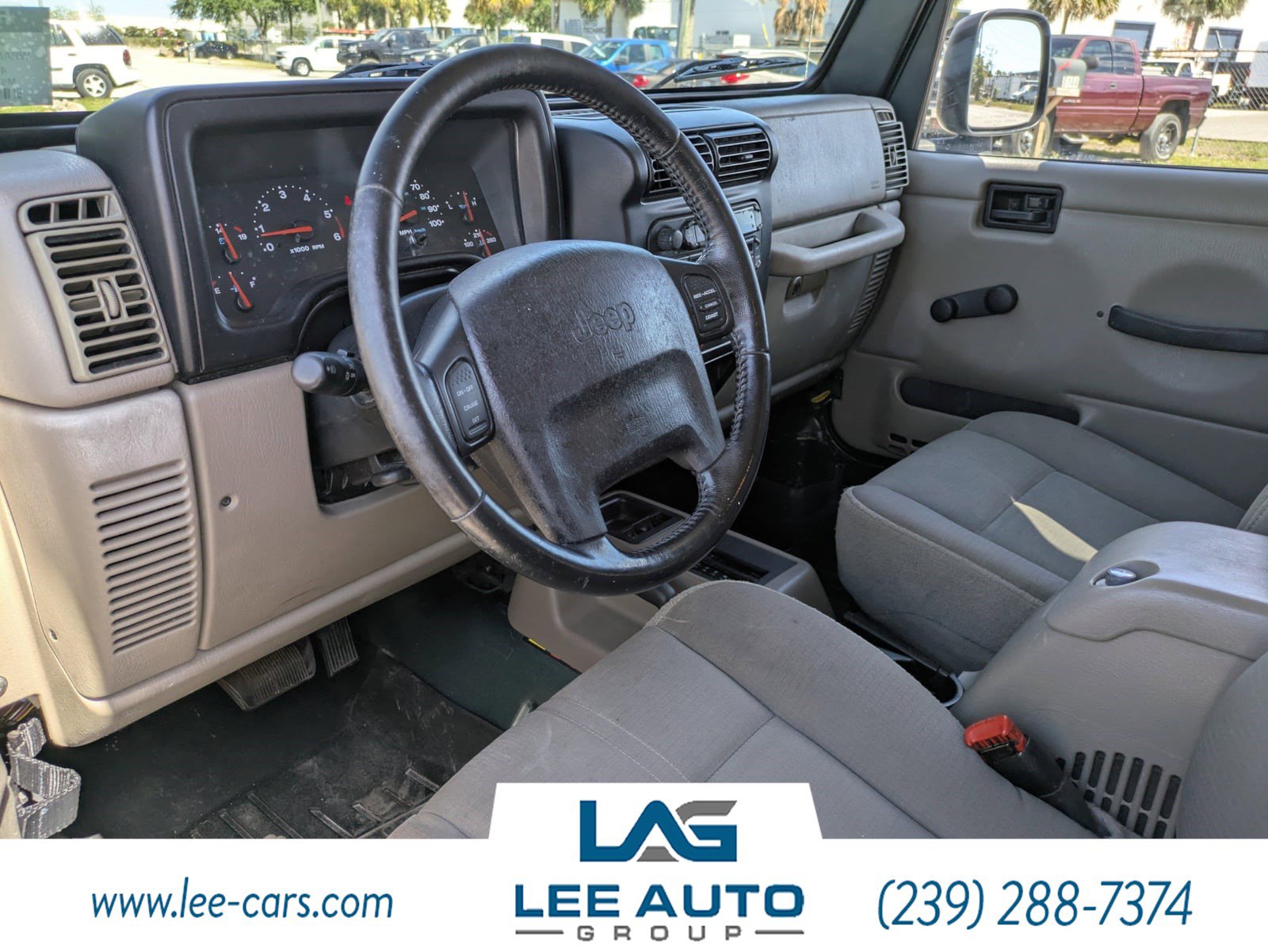 Used 2004 Jeep Wrangler Sahara w/ Dual Top Group AWD/4WD image 13
