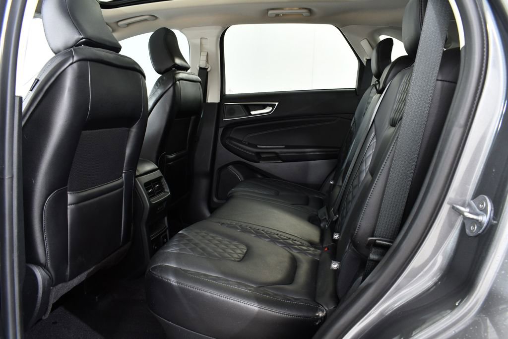 Used 2024 Ford Edge Titanium w/ Equipment Group 301A image 16