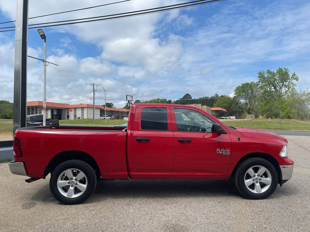 Used 2024 RAM 1500 Classic SLT AWD/4WD image 9