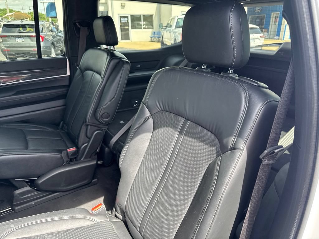 Used 2022 Jeep Wagoneer Series III w/ Convenience Group I AWD/4WD image 32