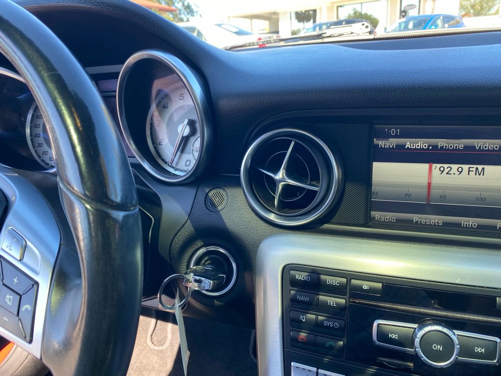 Used 2014 Mercedes-Benz SLK 250 image 27