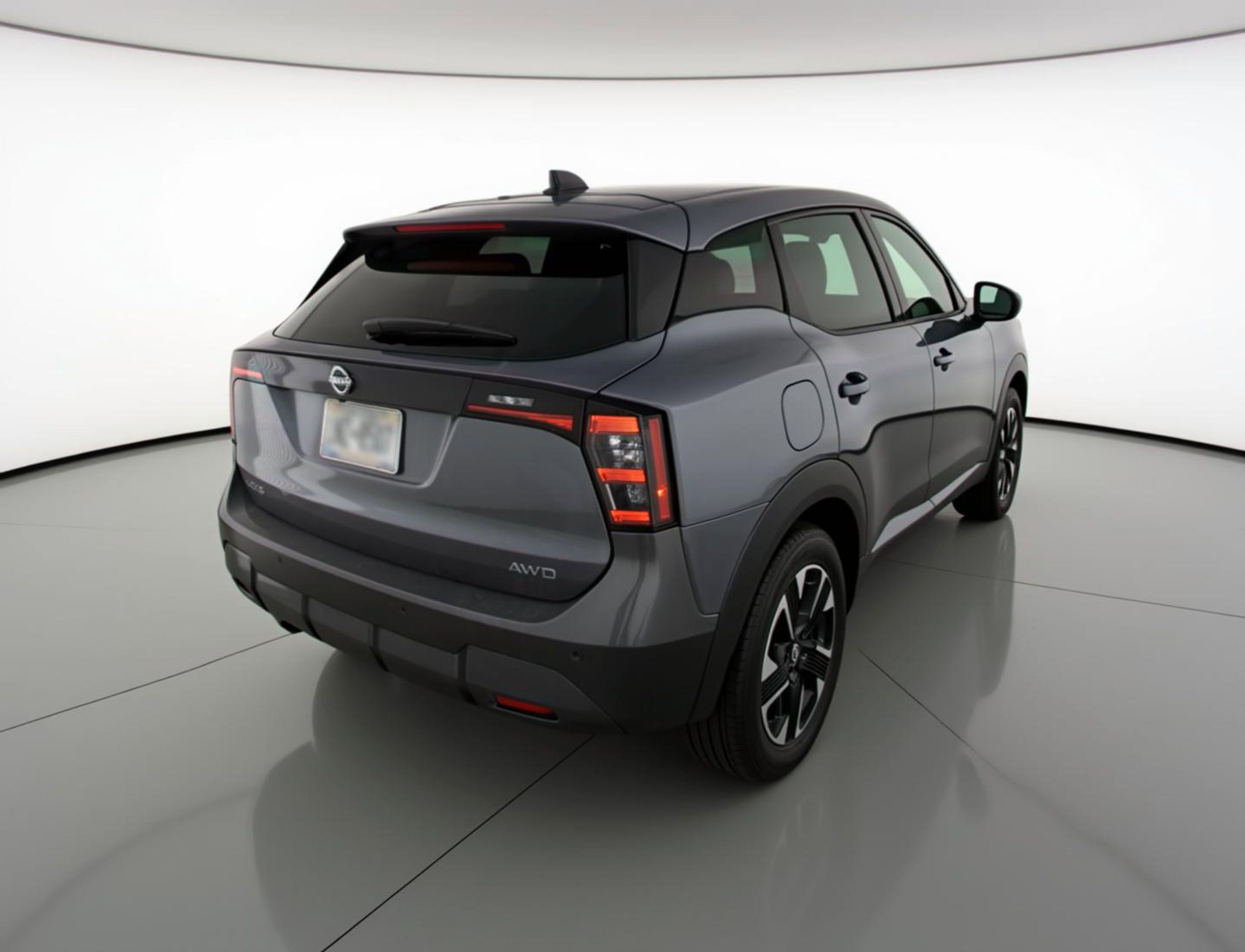 Used 2025 Nissan Kicks SV AWD/4WD image 9