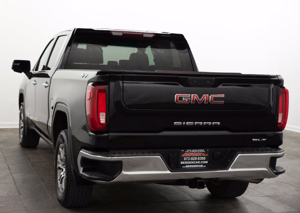 Used 2025 GMC Sierra 1500 SLT AWD/4WD image 12