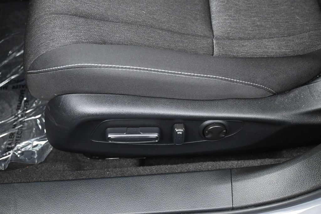 Used 2025 Honda Accord SE image 16