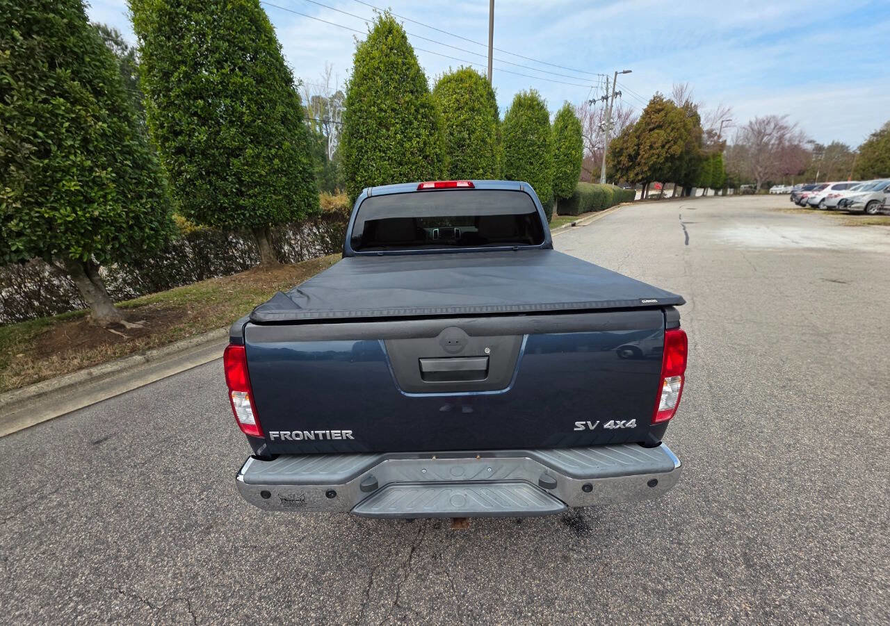 Used 2013 Nissan Frontier SV w/ SV Value Truck Pkg image 5