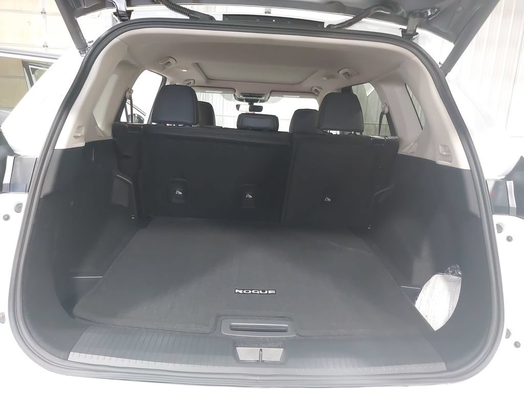 New 2026 Nissan Rogue Dark Armor AWD/4WD image 12