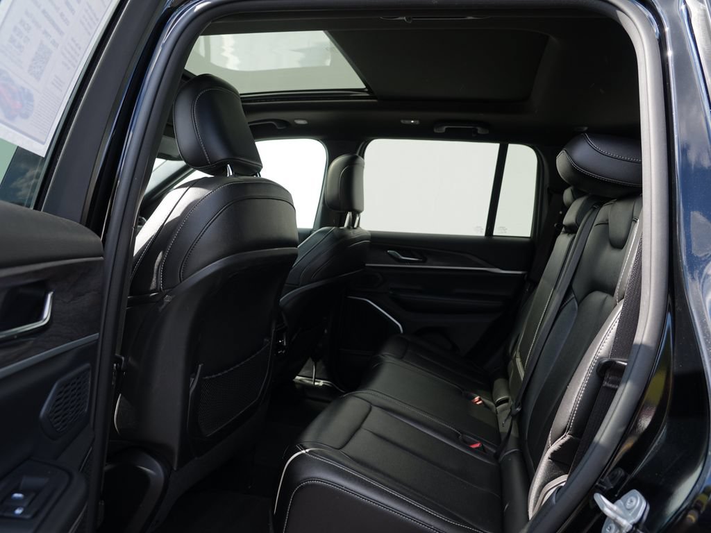 Used 2024 Jeep Grand Cherokee Limited 4xe AWD/4WD image 19