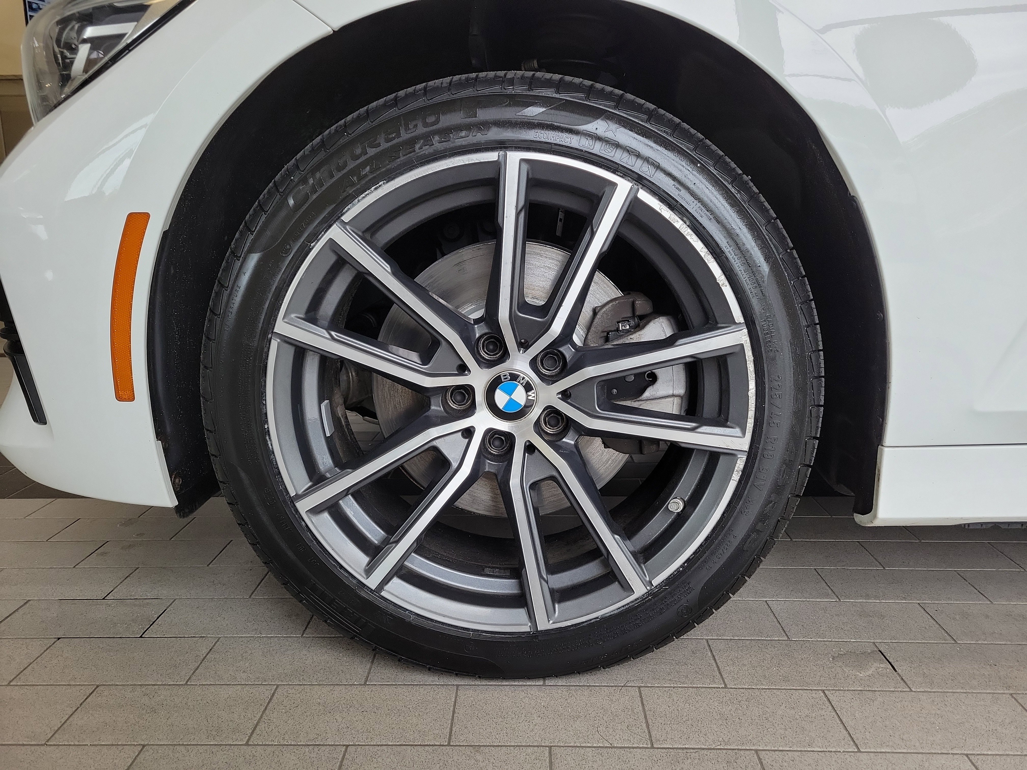 Used 2021 BMW 330i xDrive Sedan w/ Convenience Package AWD/4WD image 12