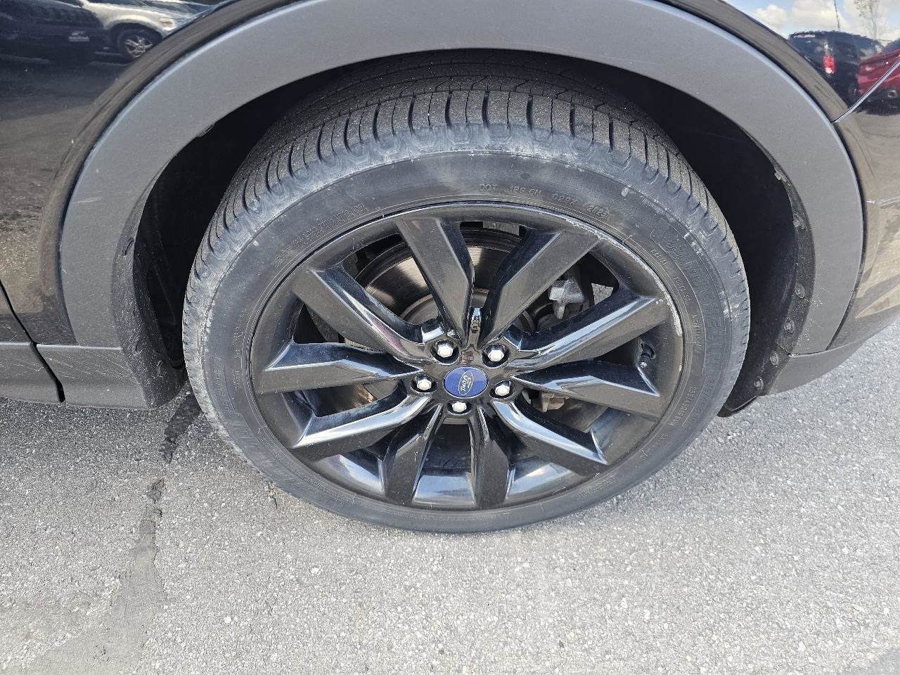 Used 2017 Ford Escape SE w/ Equipment Group 201A FWD image 14