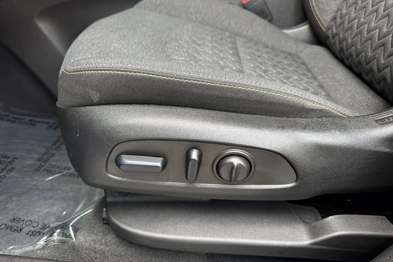 Used 2024 Chevrolet Equinox LT image 13