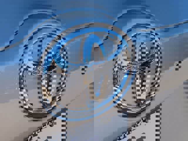 Used 2016 Toyota Highlander Plus AWD/4WD image 12