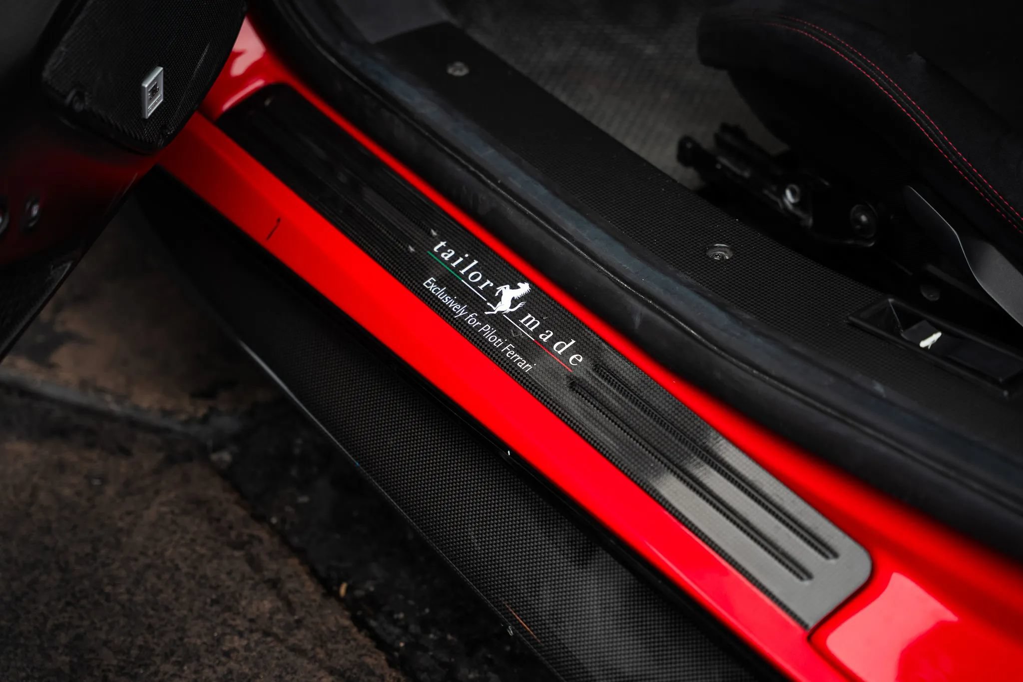 Used 2020 Ferrari 488 Pista Coupe RWD image 37