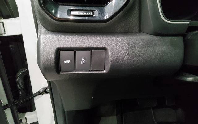 Used 2025 Honda Pilot Touring image 24