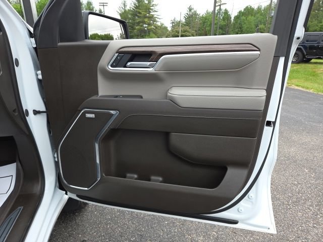 Used 2025 Chevrolet Silverado 1500 LT Trail Boss w/ Convenience Package II AWD/4WD image 61
