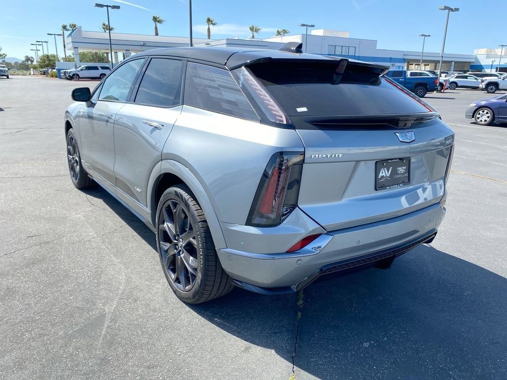 New 2026 Cadillac Optiq V w/ LPO, Floor Liner Package AWD/4WD image 12