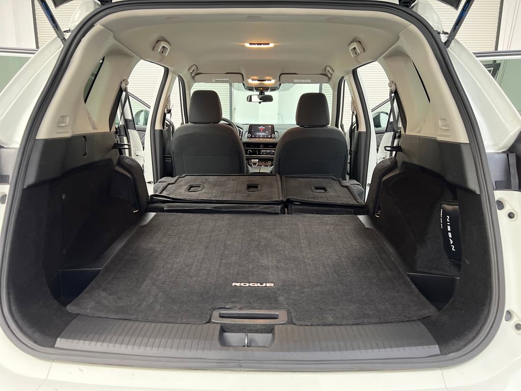 Used 2024 Nissan Rogue S FWD image 29