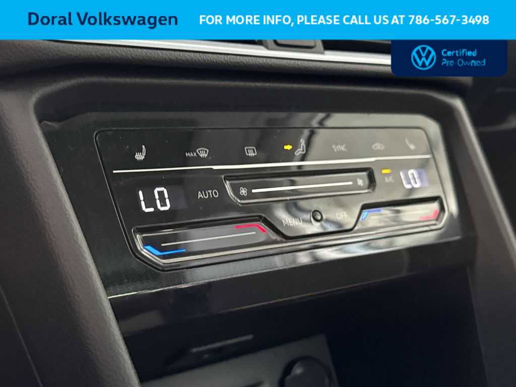 Used 2025 Volkswagen Taos SE FWD image 20