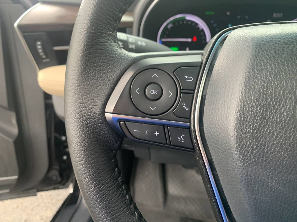 Used 2022 Toyota Avalon XLE w/ Moonroof Package FWD image 27