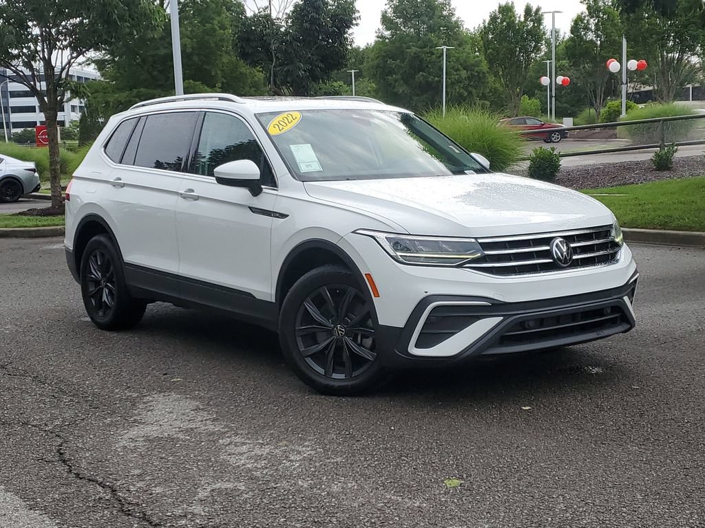 Used 2022 Volkswagen Tiguan SE w/ Panoramic Sunroof Package AWD/4WD image 33