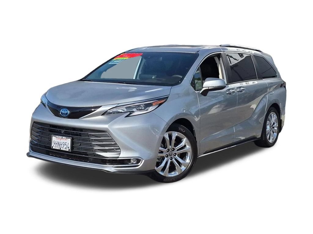 Used 2023 Toyota Sienna Platinum FWD image 1