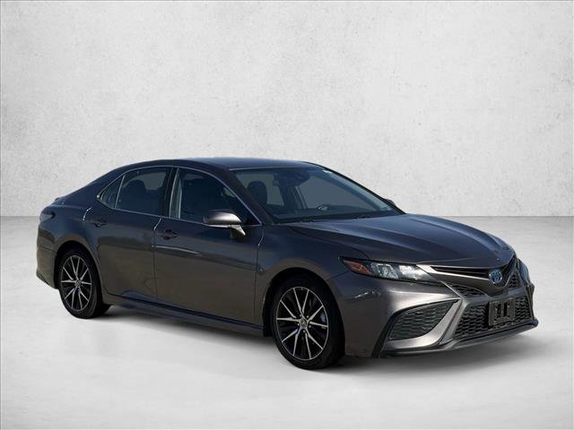 Used 2022 Toyota Camry SE FWD image 3