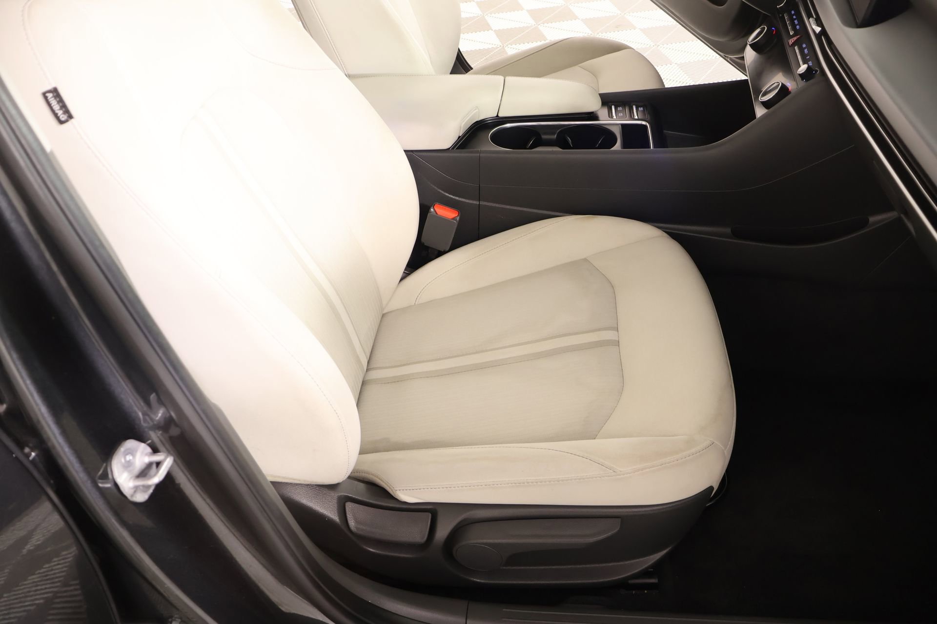 Used 2025 Hyundai Sonata SEL FWD image 13