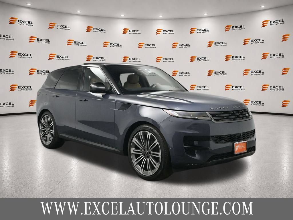 Used 2024 Land Rover Range Rover Sport SE AWD/4WD image 7