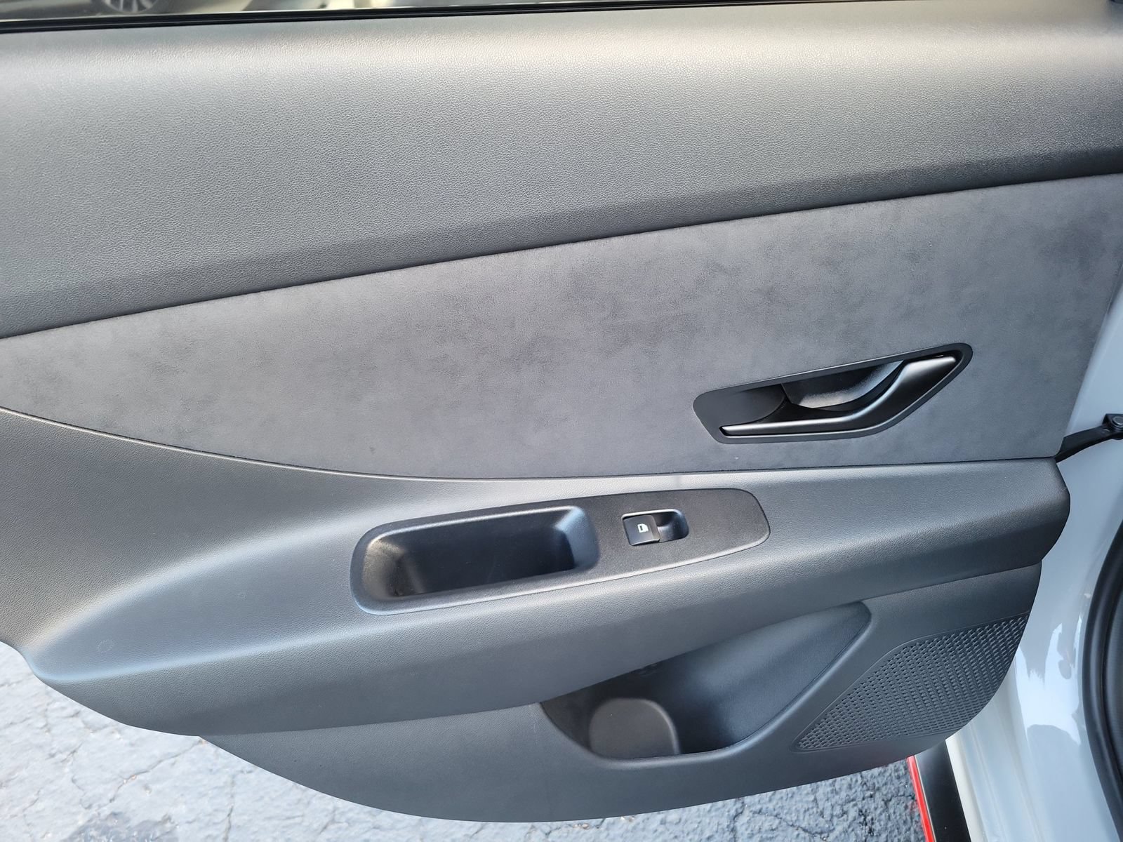 Used 2025 Hyundai Elantra N FWD image 12
