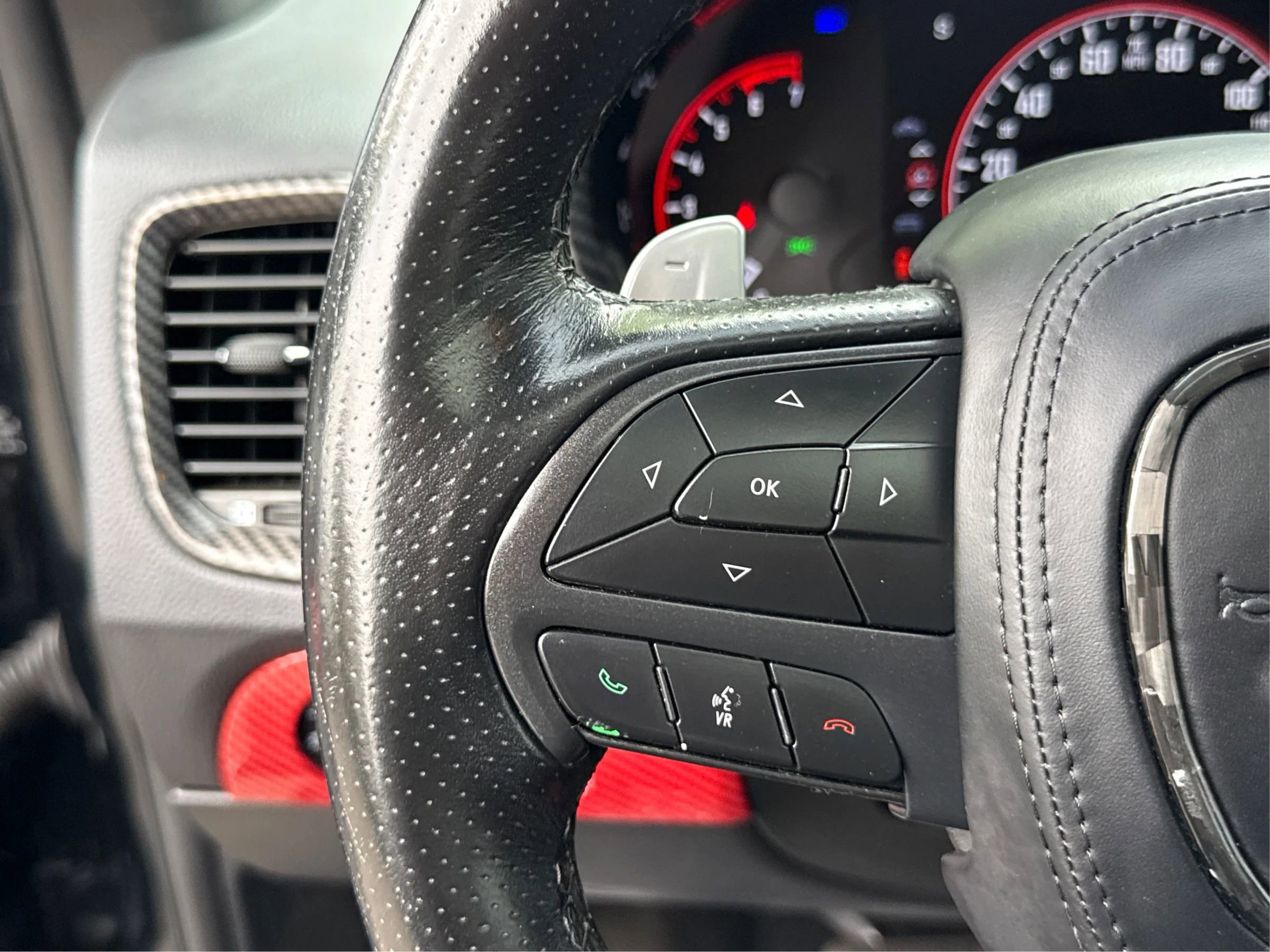 Used 2020 Dodge Durango R/T w/ Technology Group AWD/4WD image 34