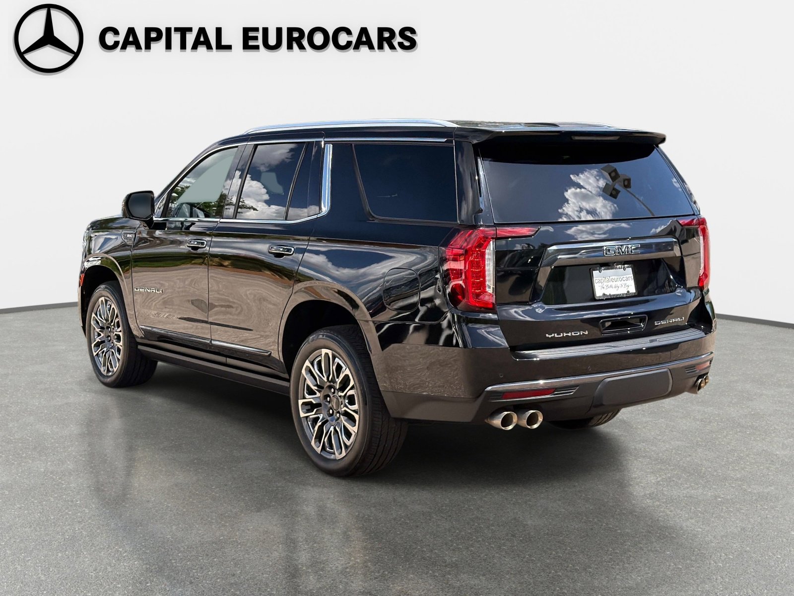 Used 2023 GMC Yukon Denali Ultimate image 7