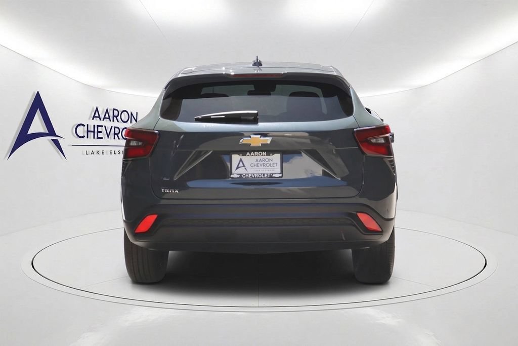 New 2026 Chevrolet Trax LS FWD image 5