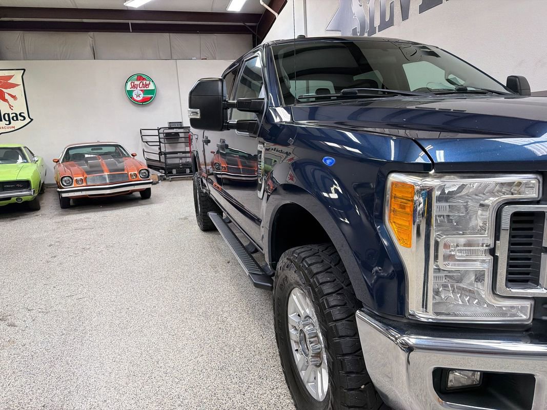 Used 2017 Ford F250 XLT w/ XLT Value Package AWD/4WD image 35