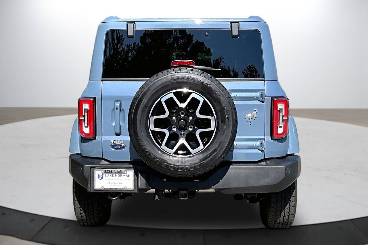 Used 2025 Ford Bronco Outer Banks AWD/4WD image 8