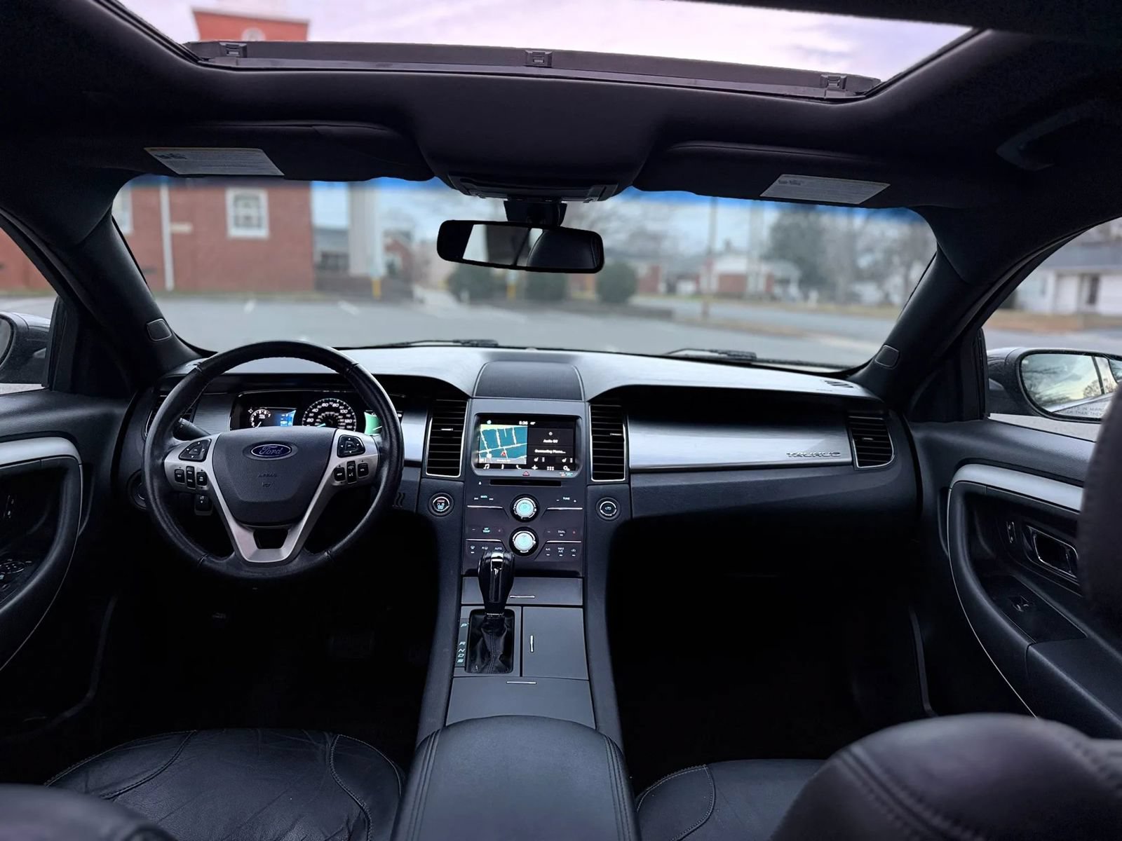 Used 2016 Ford Taurus SEL w/ Equipment Group 201A FWD image 15