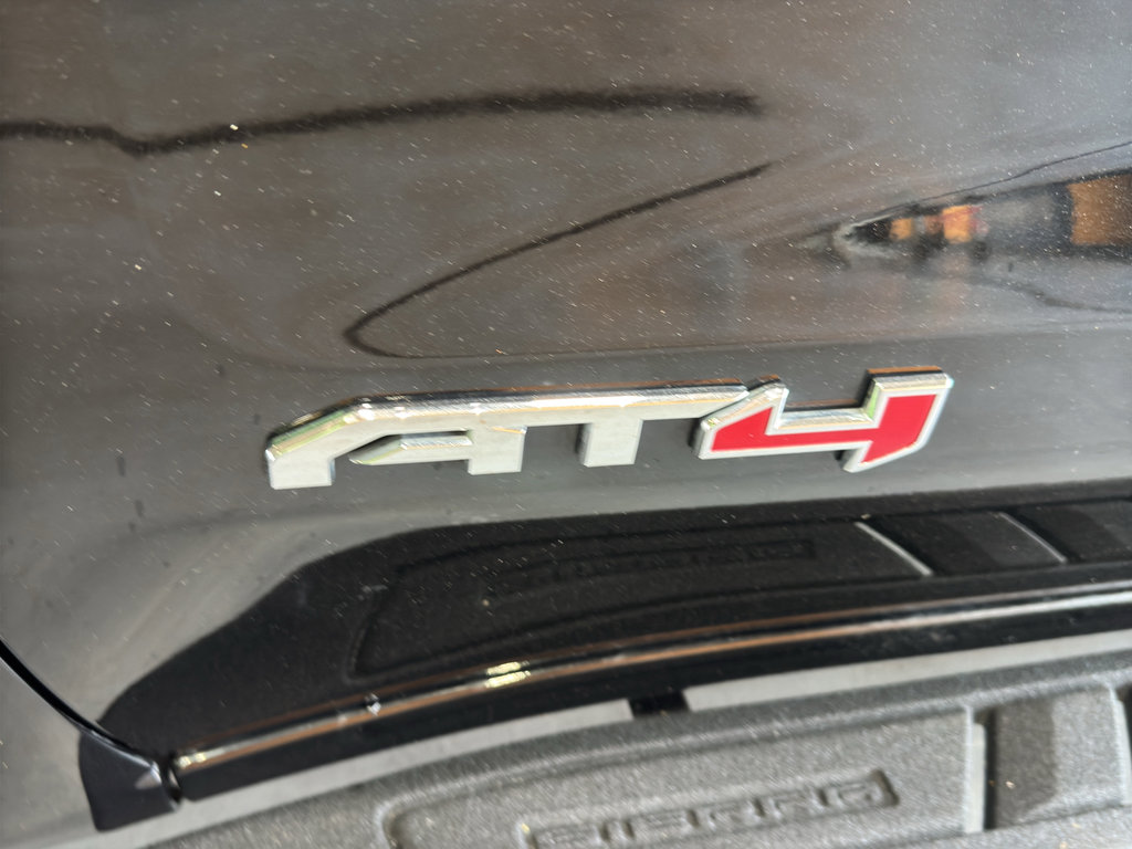 Used 2022 GMC Sierra 1500 AT4 w/ AT4 Premium Package image 12