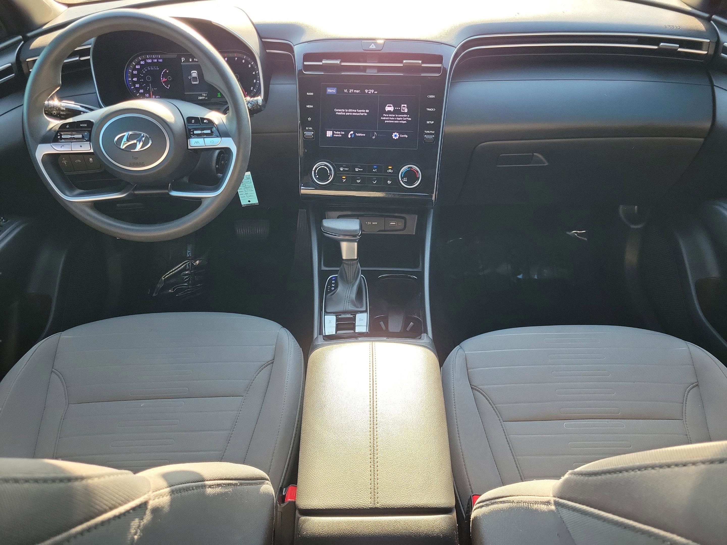 Used 2023 Hyundai Santa Cruz SE image 11