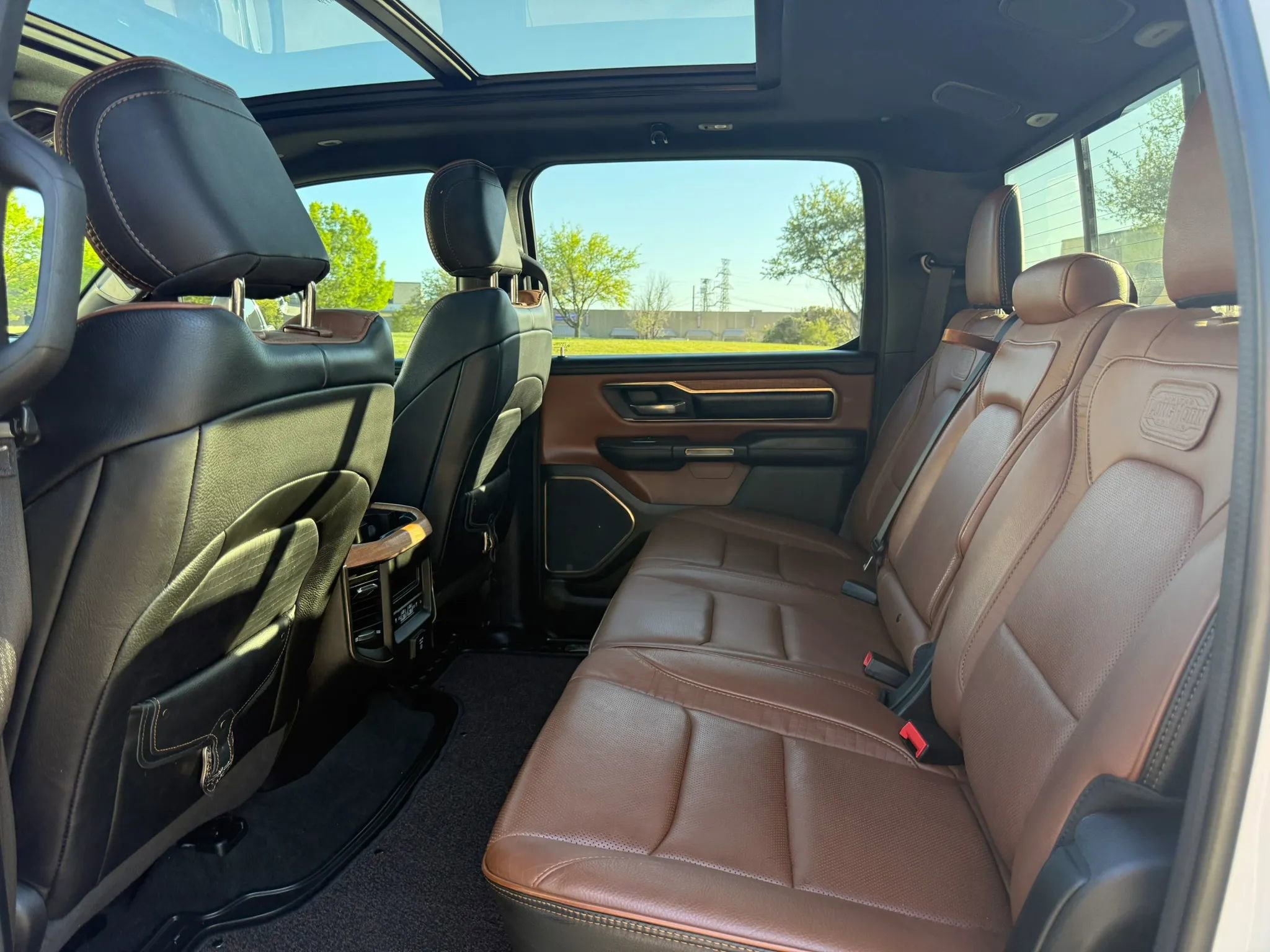 Used 2023 RAM 1500 Limited image 12