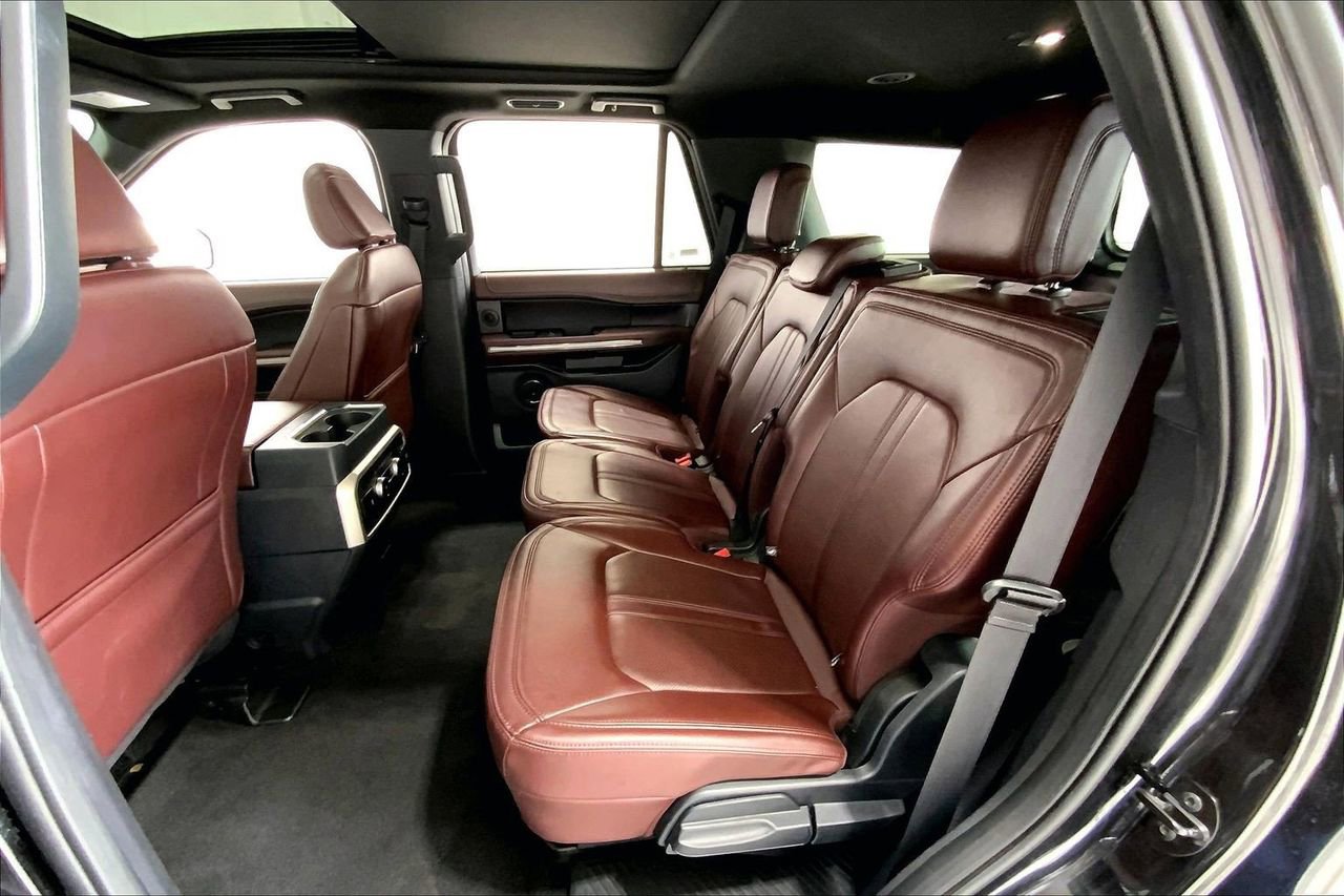 Used 2024 Ford Expedition Limited image 24