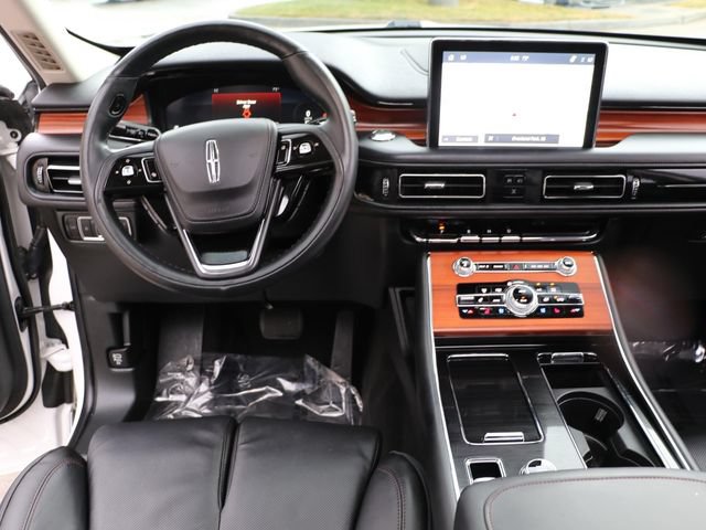 Used 2024 Lincoln Aviator Reserve w/ Equipment Group 201A AWD/4WD image 17