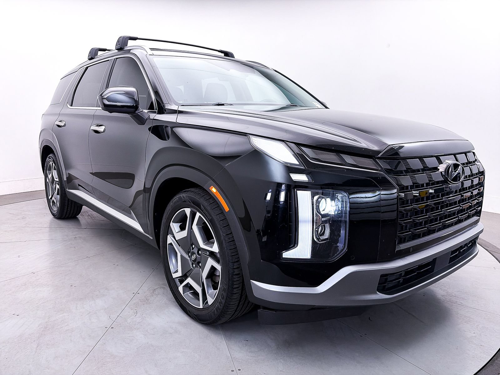 Used 2023 Hyundai Palisade SEL w/ Premium Package FWD image 13