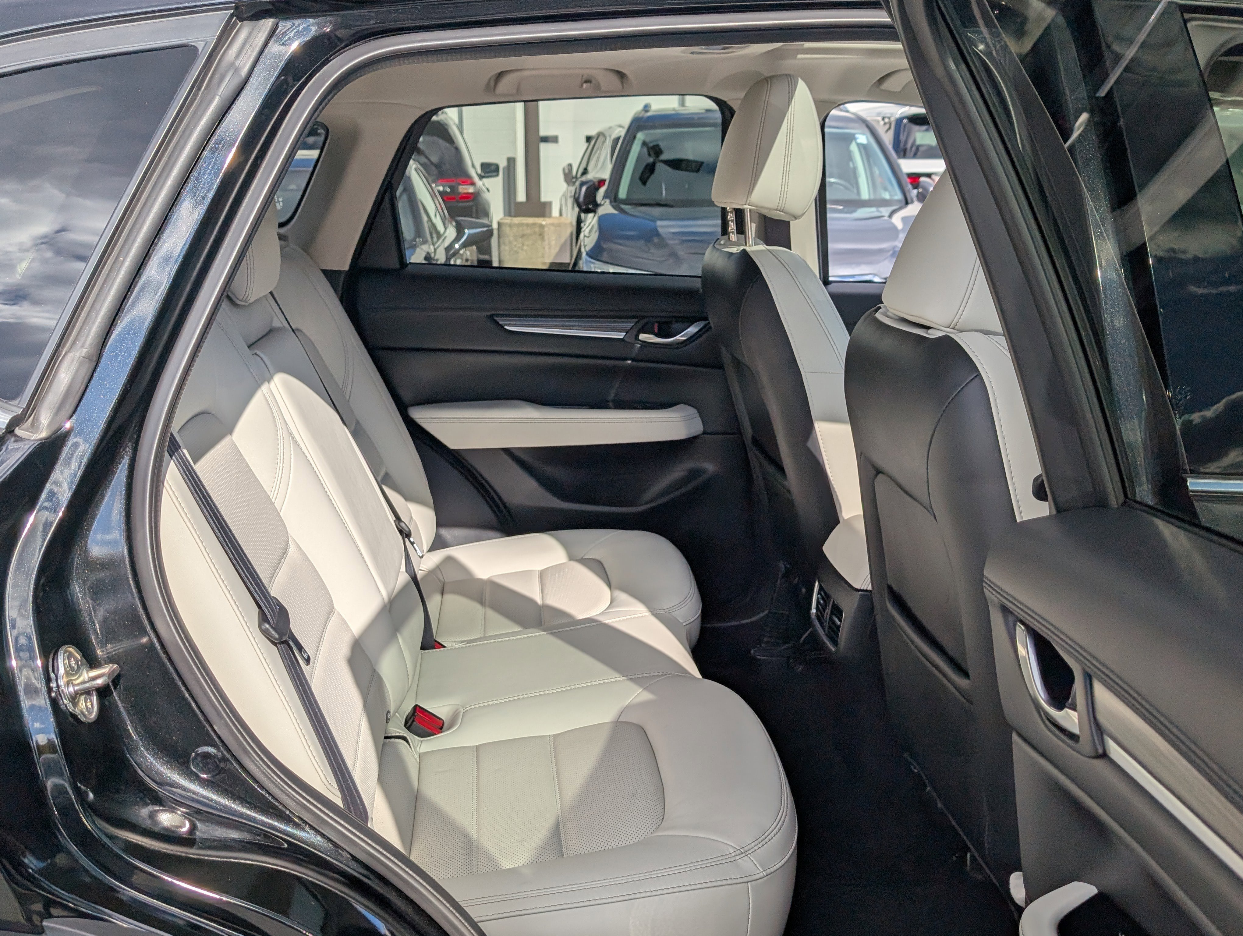 Used 2022 MAZDA CX-5 AWD 2.5 S w/ Premium Plus Pkg image 12